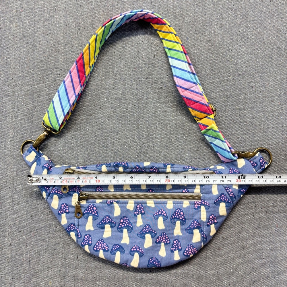EMORIGINAL Quilted Mushroom Fanny Pack – Handmade Whimsical Fairycore Belt Bag - Picture 4 of 8